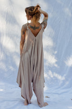 Load image into Gallery viewer, Harem Jumper
