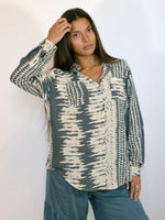 Load image into Gallery viewer, Ava Button Down
